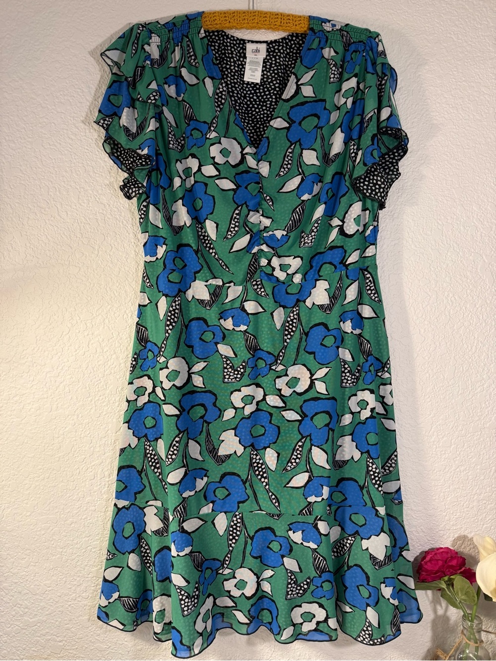 Cabi women’s size xl celebrate dress #6148. Blue and green floral-reversible
